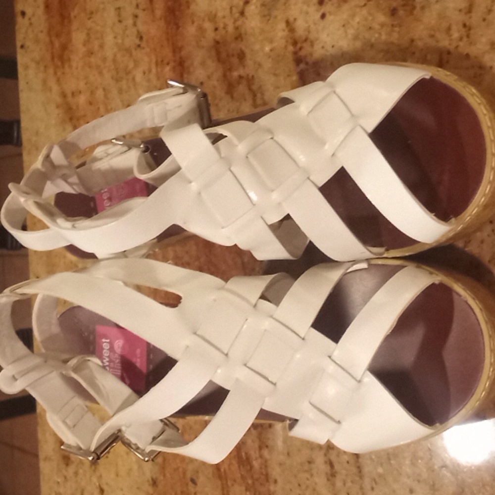 Sweet Life Cork Style Wedge Heels 👠